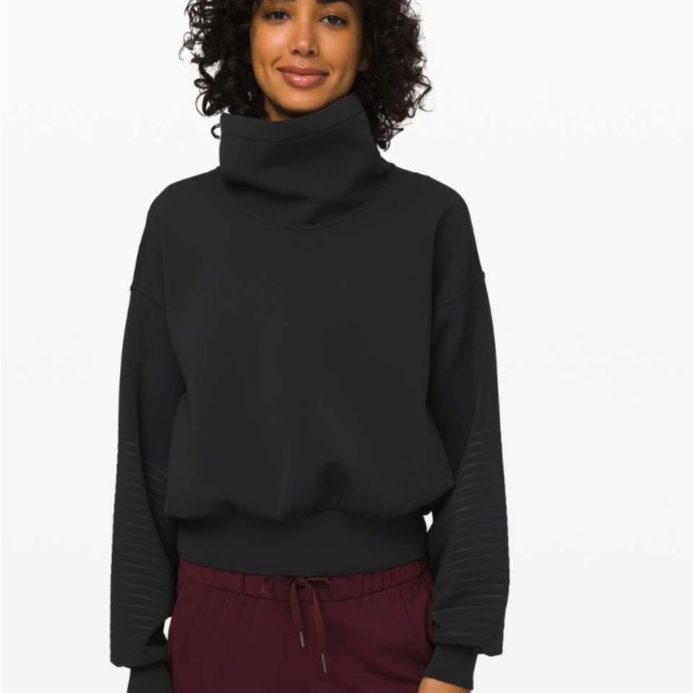 Lululemon Full Flourish Pullover
